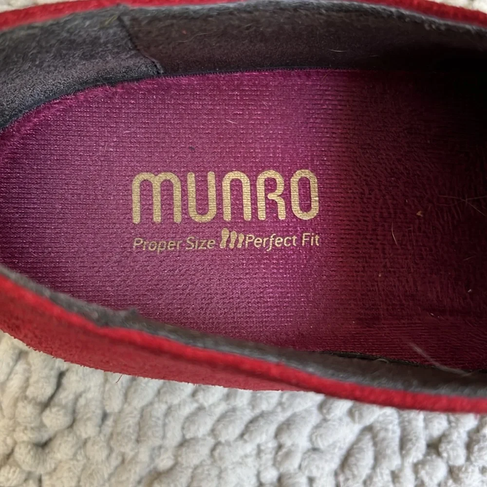 Munro Derby shoes in vibrant red - Picture 4 of 6
